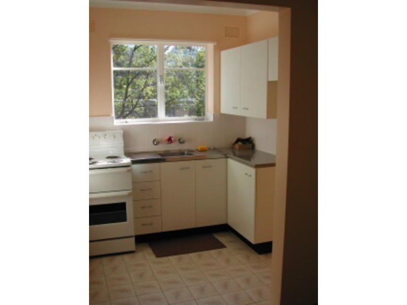 2/33 Albert Avenue, Chatswood NSW 2067