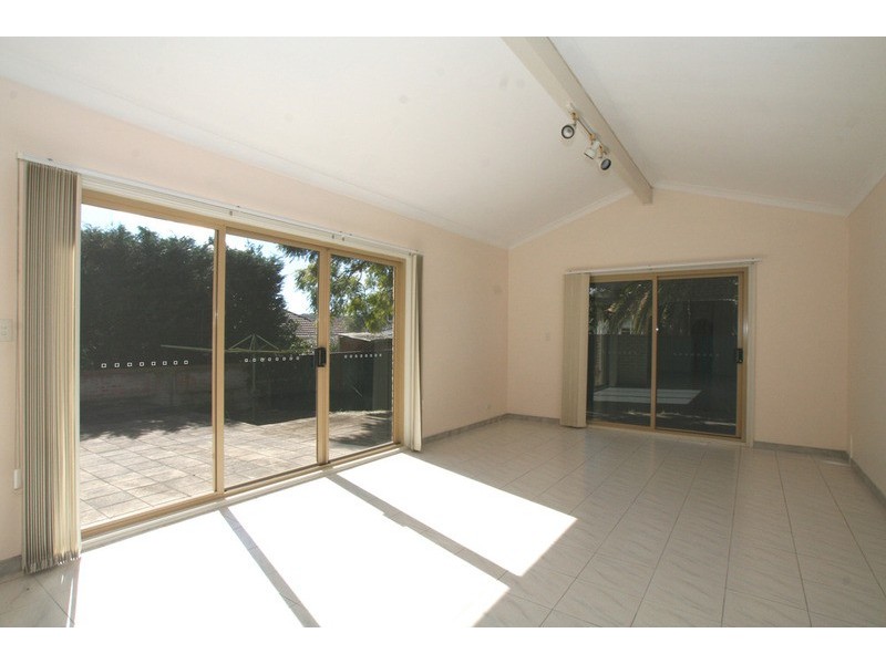 21 Rutland Avenue, Castlecrag NSW 2068