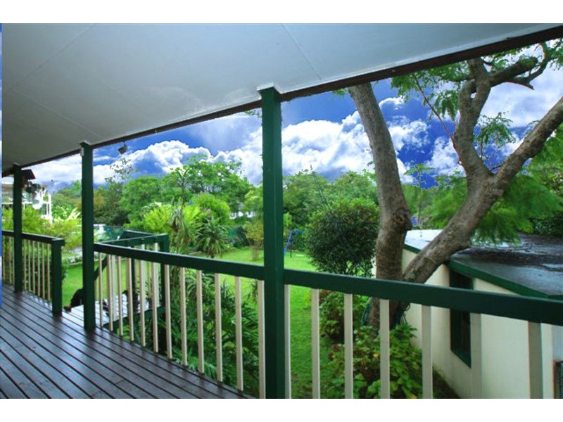 32 Hawthorne Avenue, Chatswood NSW 2067