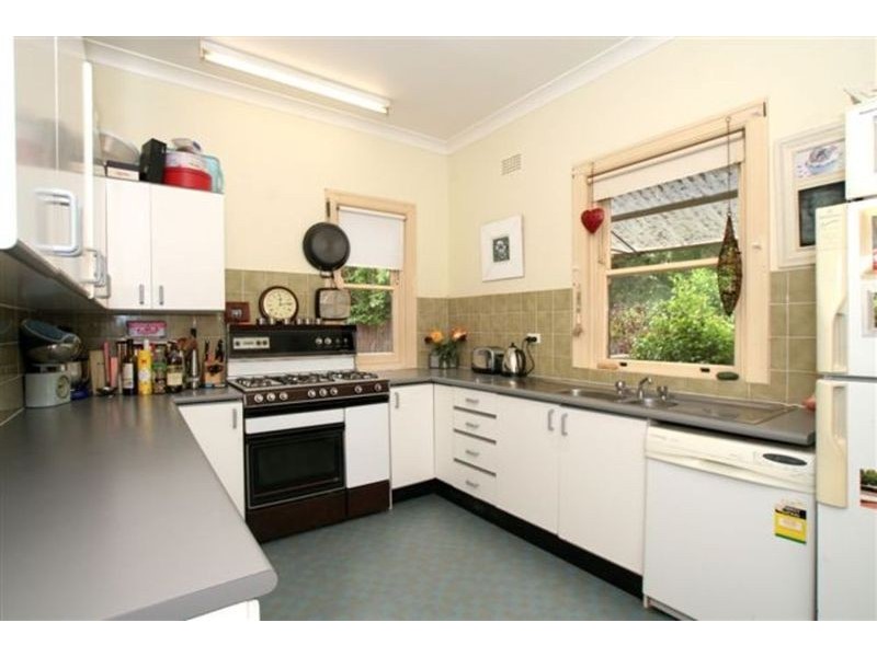 18 Beresford Avenue, Chatswood NSW 2067