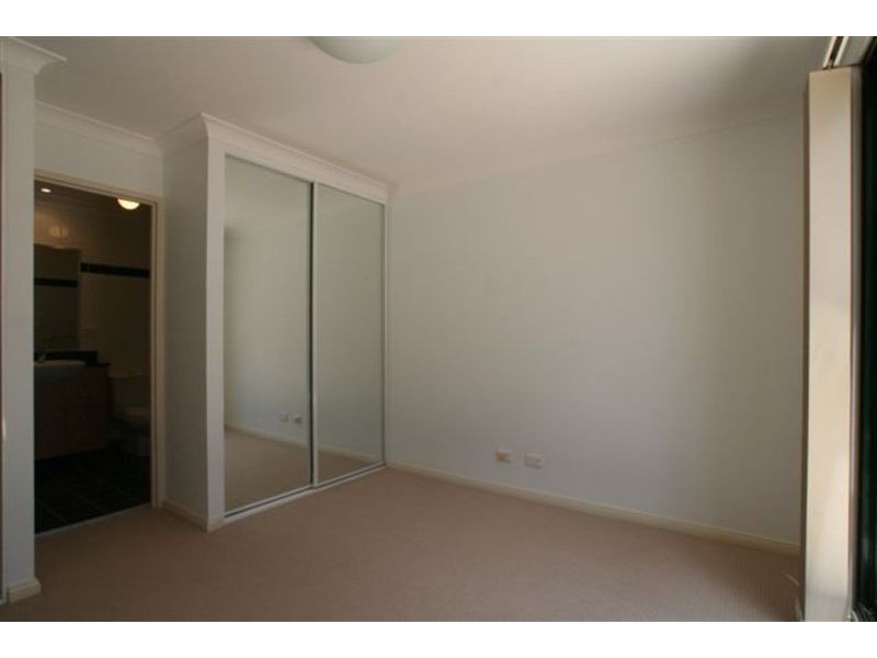 28/7 Freeman Road, Chatswood NSW 2067