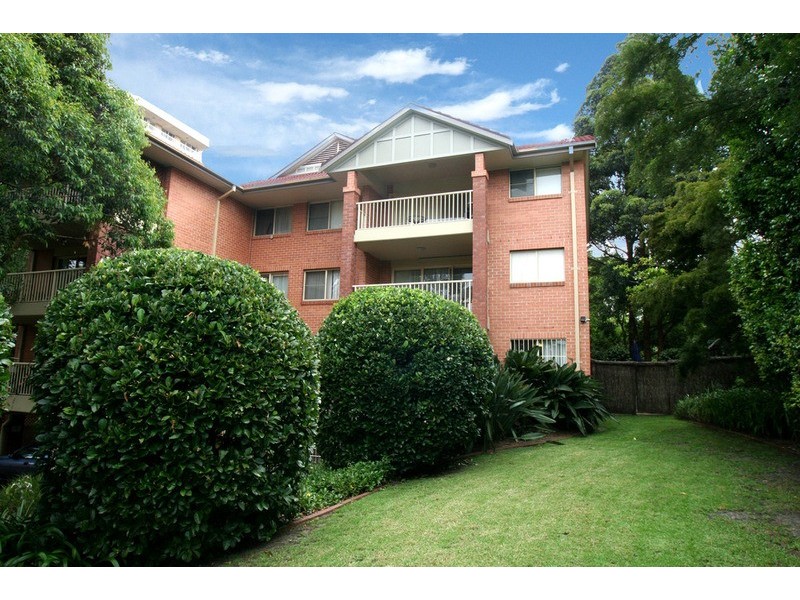 10/1a Robert Street, Artarmon NSW 2064