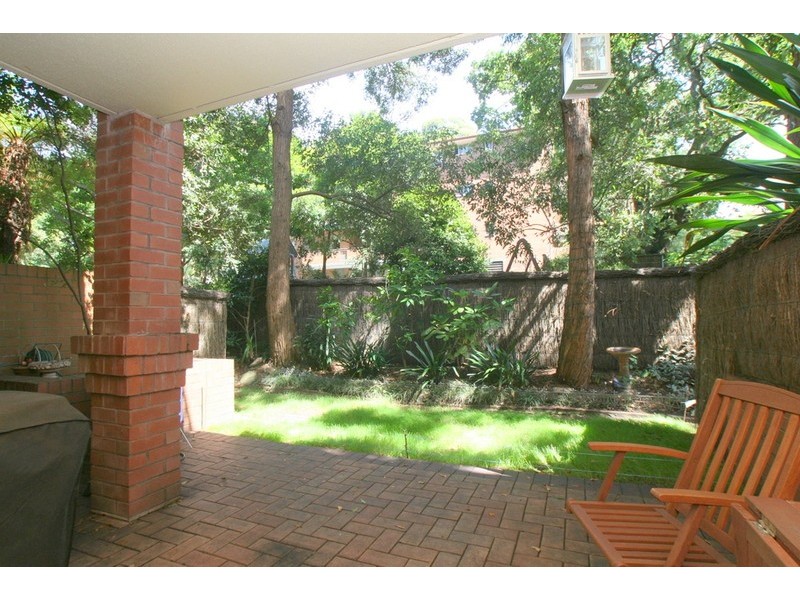 10/1a Robert Street, Artarmon NSW 2064