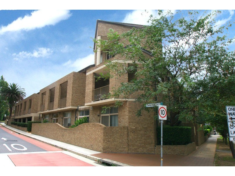 15/5 Help Street, Chatswood NSW 2067