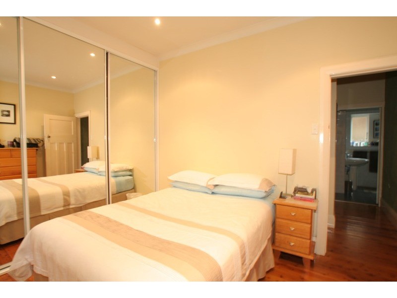 1/7 Waiwera Street, Mcmahons Point NSW 2060