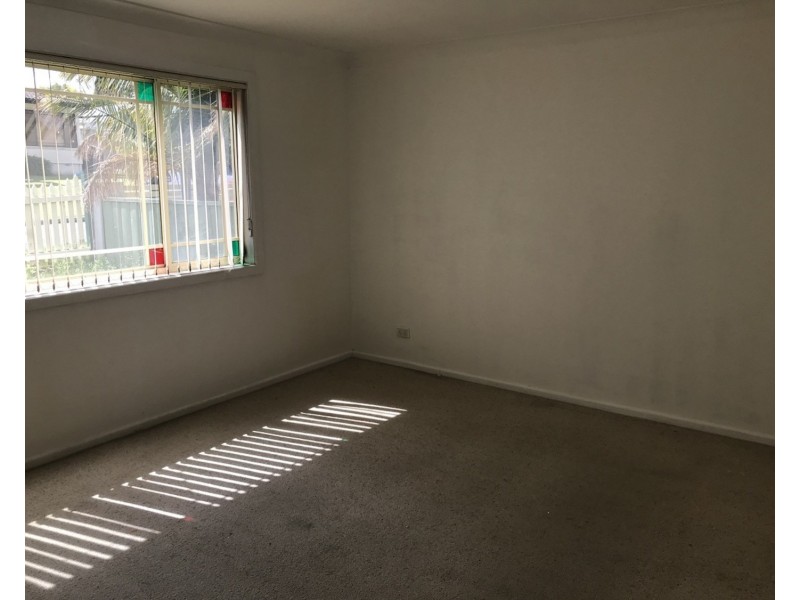 30 Universal Avenue, Georges Hall NSW 2198