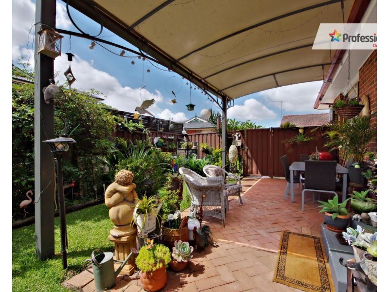 2/1 Farah Place, Yagoona NSW 2199