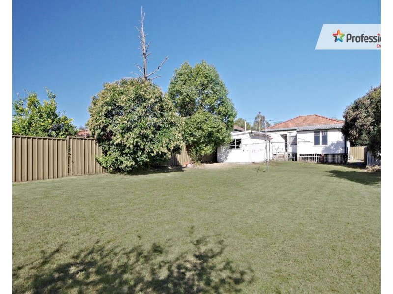232 Rodd Street, Sefton NSW 2162