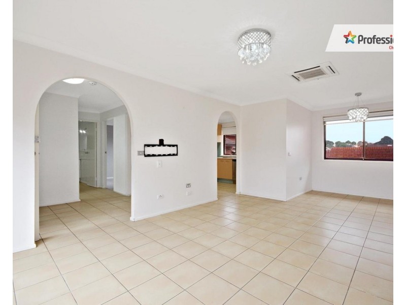 2/17 Campbell Hill Road, Chester Hill NSW 2162