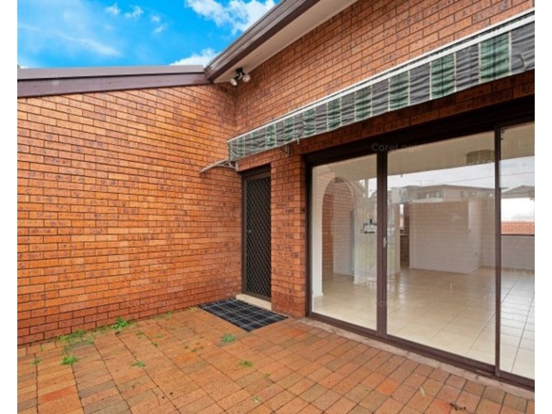 2/17 Campbell Hill Road, Chester Hill NSW 2162