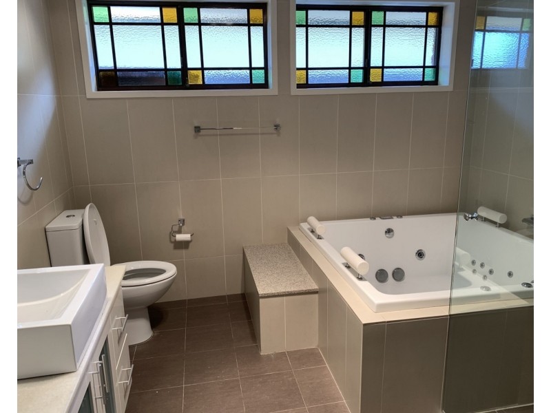 36 Rugby Crescent, Chipping Norton NSW 2170