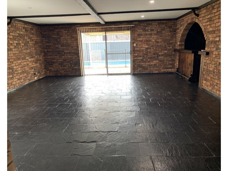 36 Rugby Crescent, Chipping Norton NSW 2170