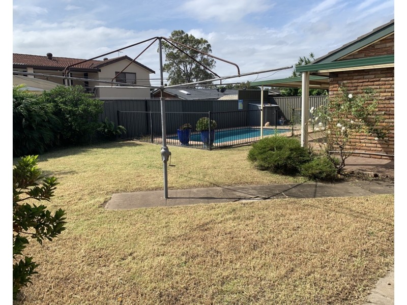 36 Rugby Crescent, Chipping Norton NSW 2170