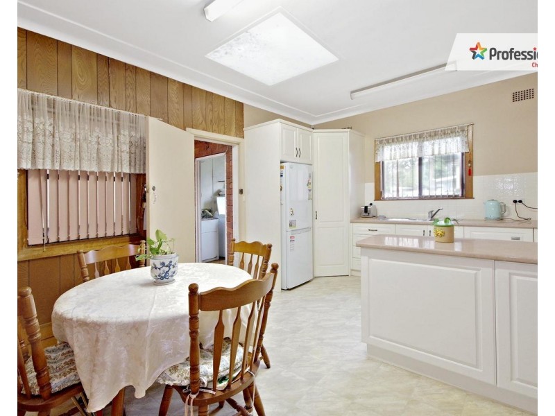 28 Woodland Road, Chester Hill NSW 2162