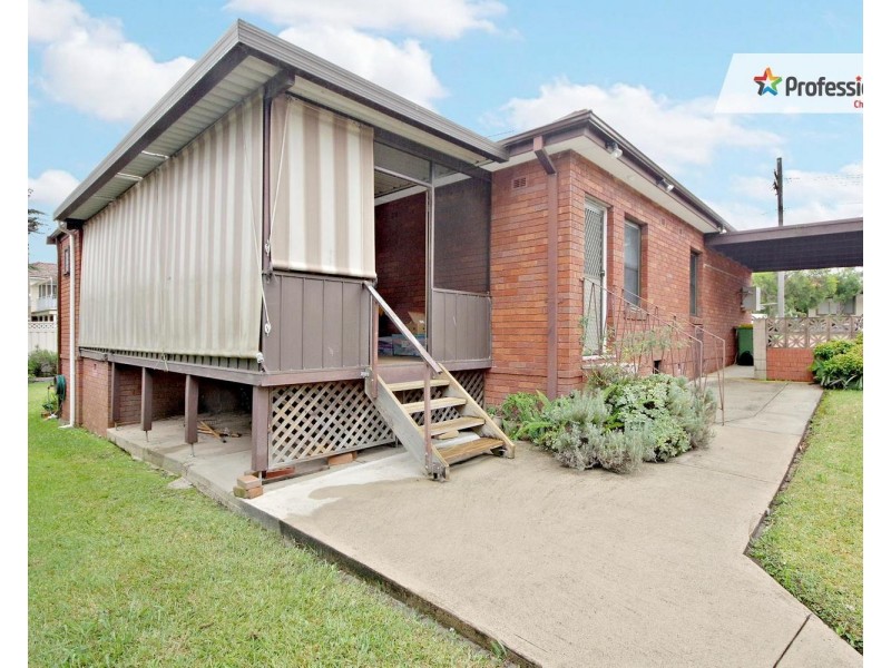 28 Woodland Road, Chester Hill NSW 2162