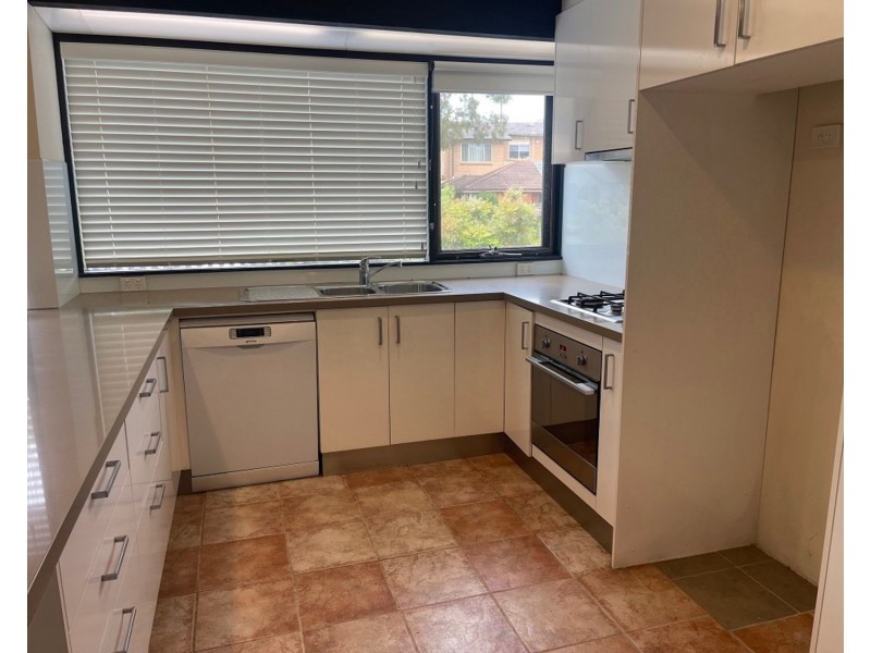 4 Korbel Place, Georges Hall NSW 2198