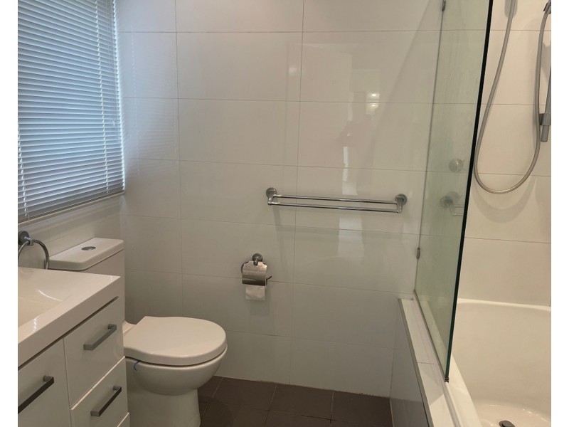 4 Korbel Place, Georges Hall NSW 2198