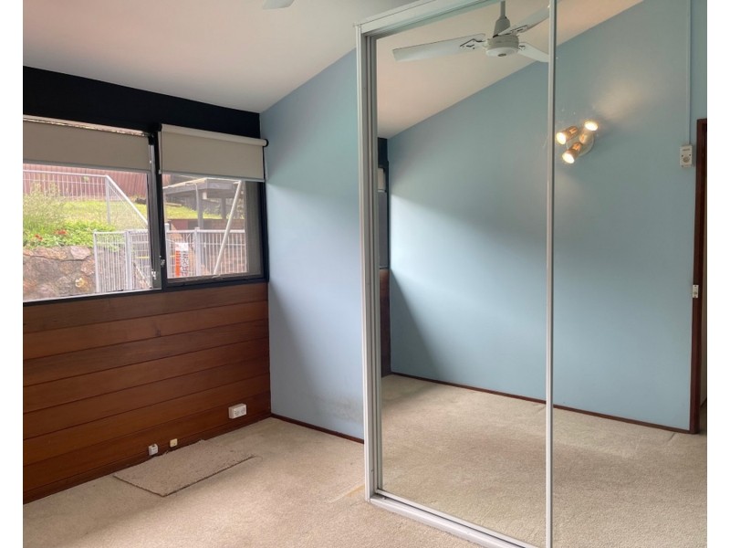 4 Korbel Place, Georges Hall NSW 2198