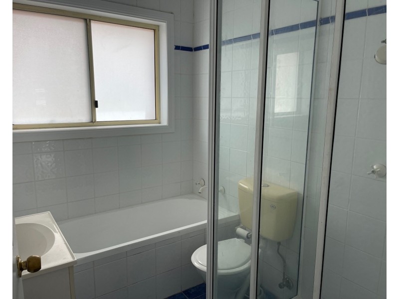 2/65 View Street, Sefton NSW 2162