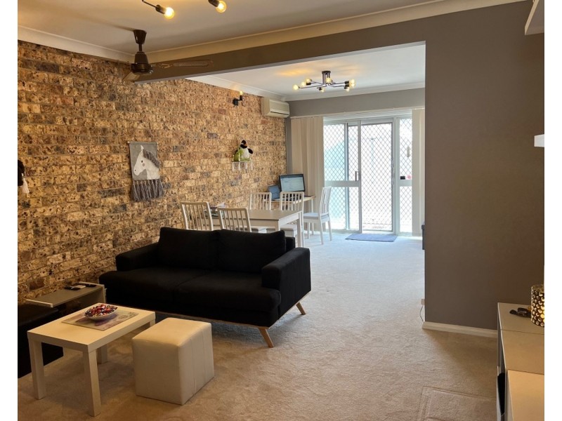 2/128 Cooper Road, Yagoona NSW 2199