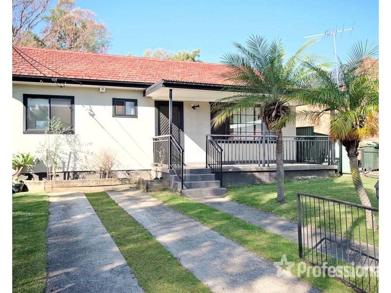 165 Woods Road, Sefton NSW 2162