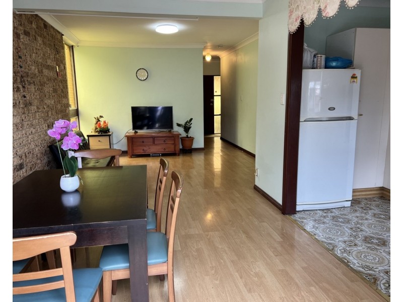 1/128 Cooper Road, Yagoona NSW 2199