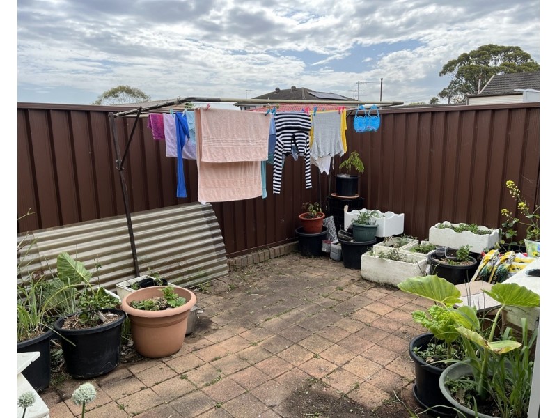 1/128 Cooper Road, Yagoona NSW 2199