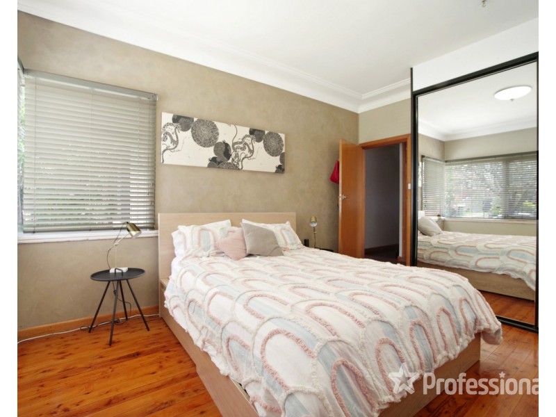 6 Greendale Crescent, Chester Hill NSW 2162