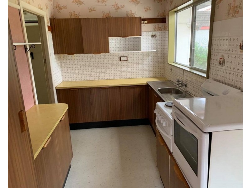 24 Monie Avenue, East Hills NSW 2213