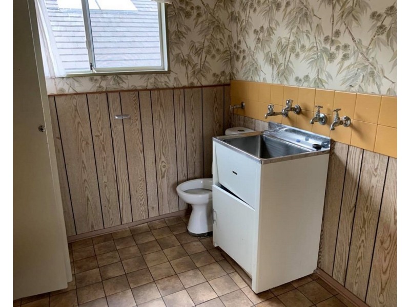 24 Monie Avenue, East Hills NSW 2213