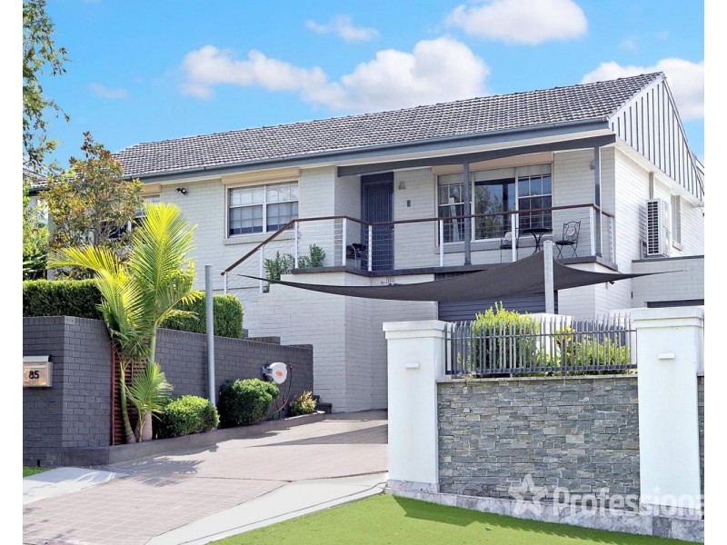 85 Jacaranda Drive, Georges Hall NSW 2198
