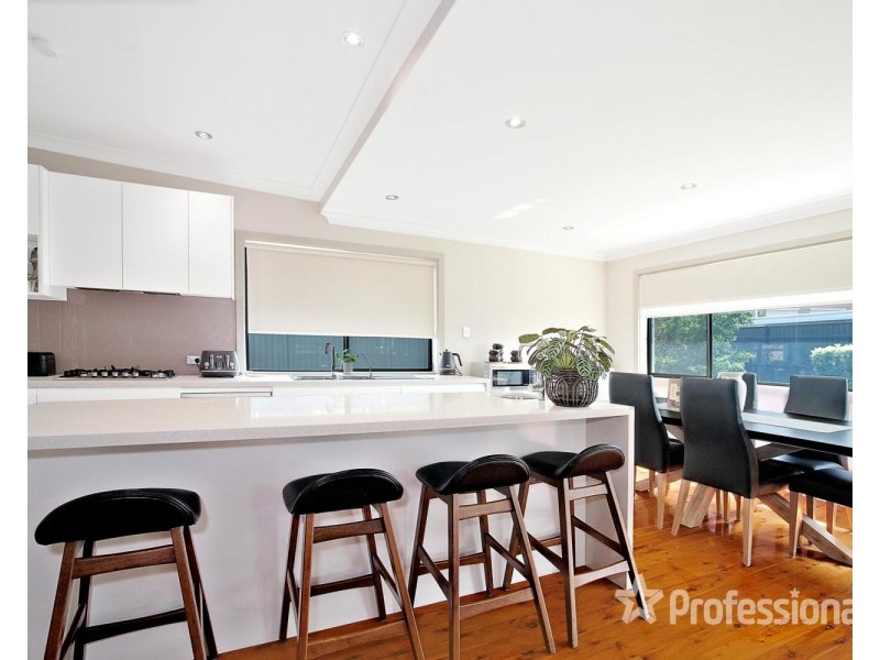 85 Jacaranda Drive, Georges Hall NSW 2198