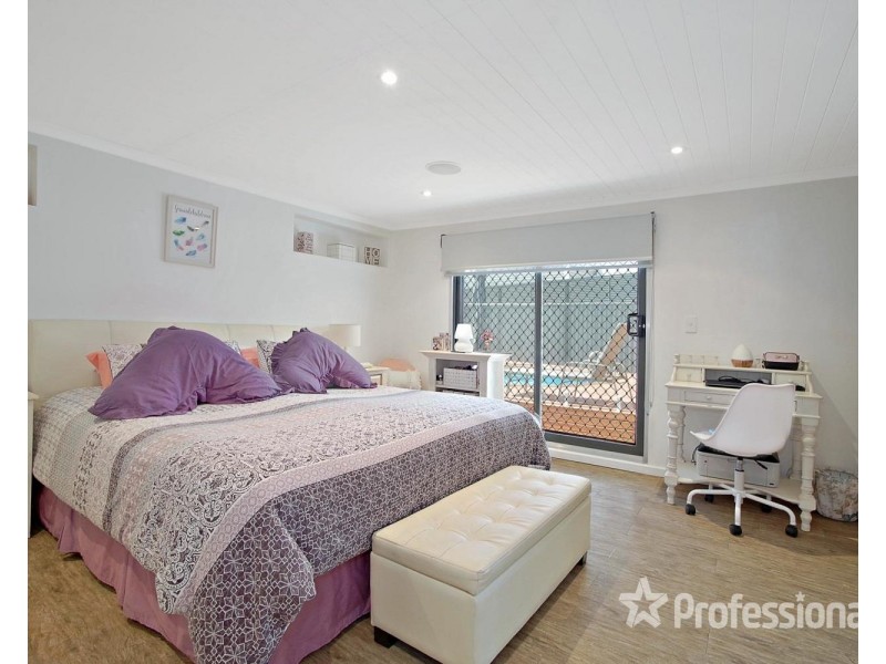 85 Jacaranda Drive, Georges Hall NSW 2198
