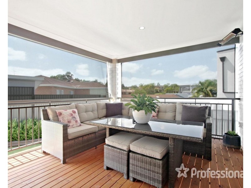85 Jacaranda Drive, Georges Hall NSW 2198