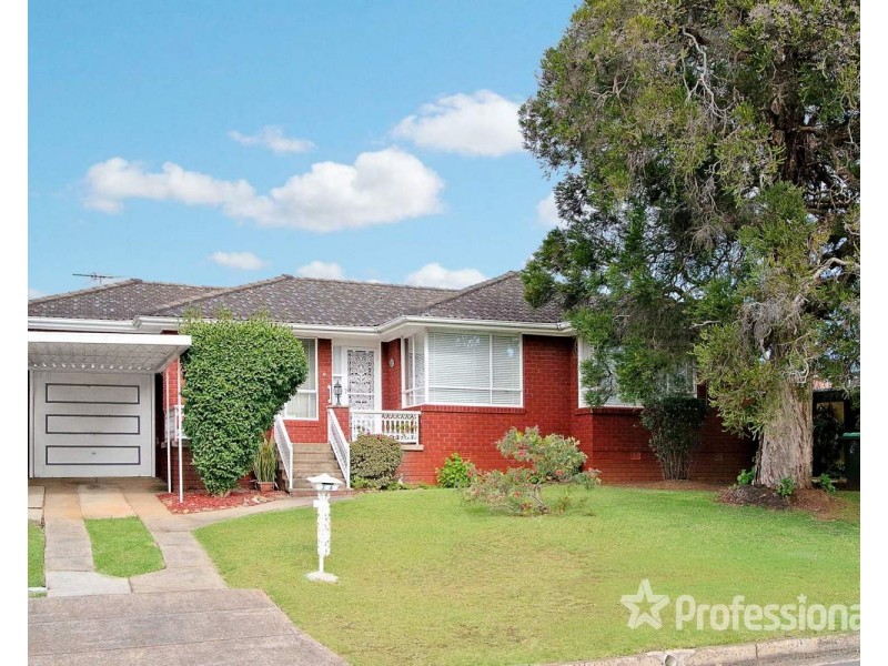 26 Stiller Place, Greenacre NSW 2190