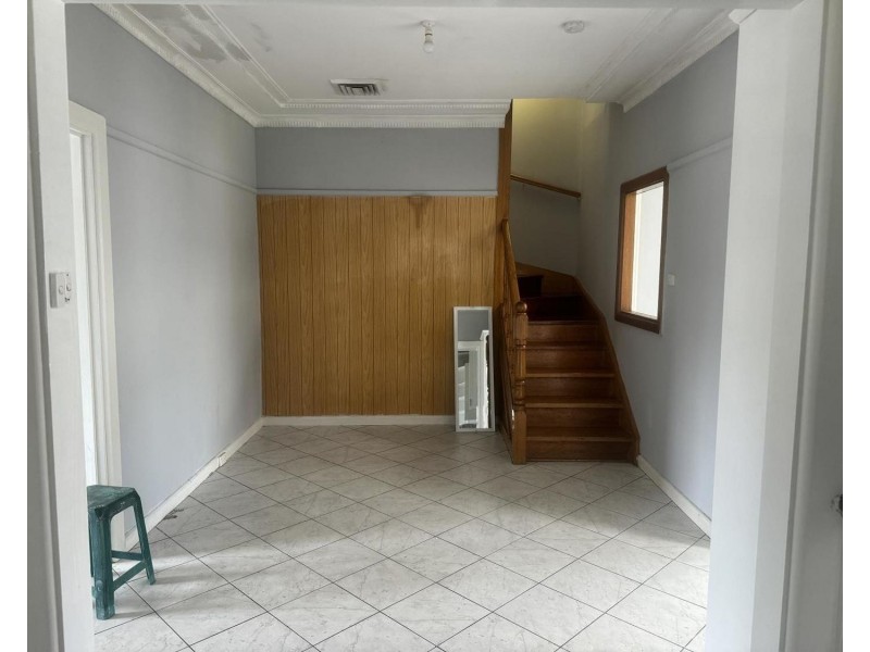 12 Gordon Street, Carramar NSW 2163