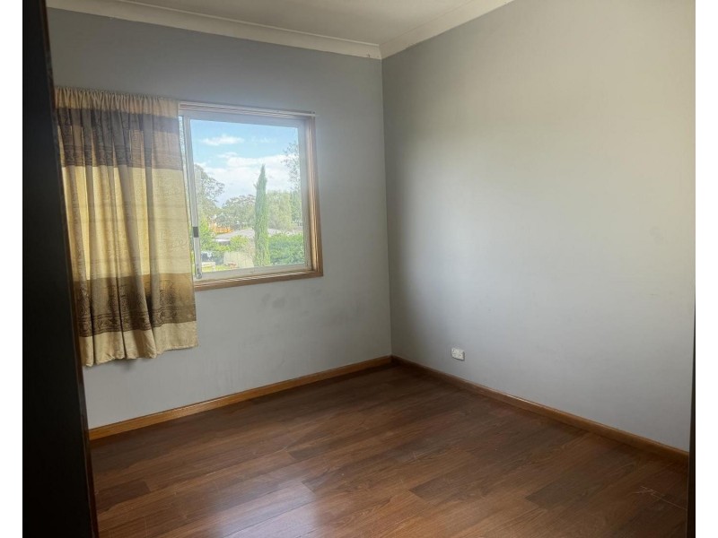 12 Gordon Street, Carramar NSW 2163