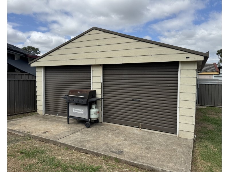 2 Hertz Place, Emerton NSW 2770