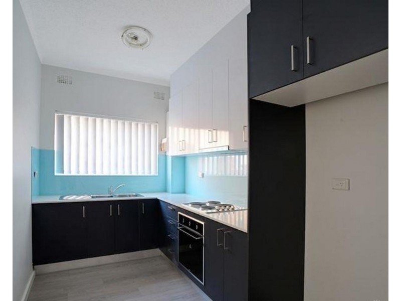 8/4 Calliope Street, Guildford NSW 2161