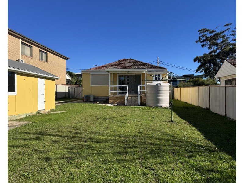 12 Meakin Crescent, Chester Hill NSW 2162