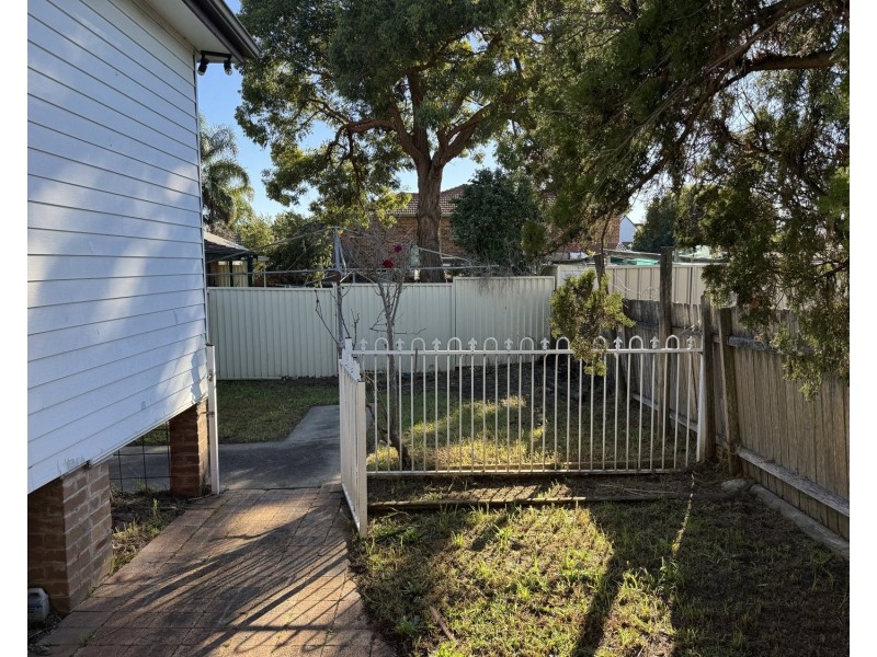 35 Augusta Street, Condell Park NSW 2200