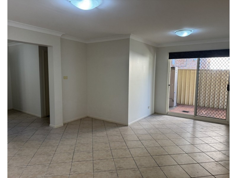 10 Laurina Avenue, Fairfield East NSW 2165