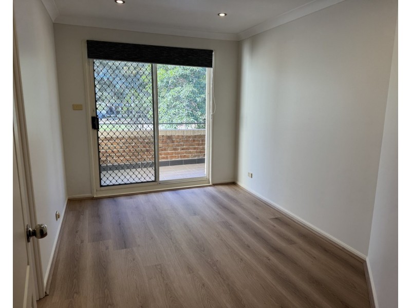 10 Laurina Avenue, Fairfield East NSW 2165