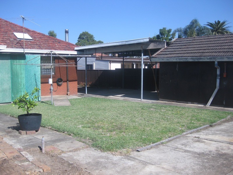 83 Gardenia Avenue, Bankstown NSW 2200