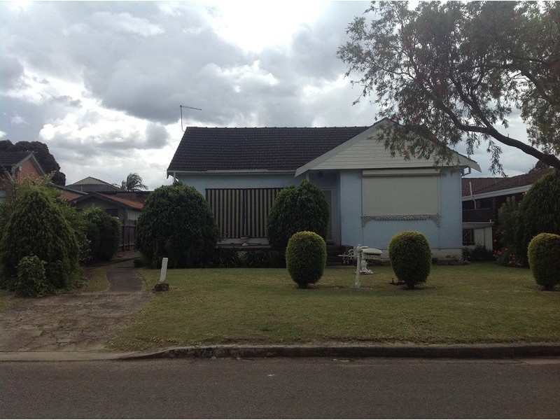 24 Roosevelt Street, Sefton NSW 2162
