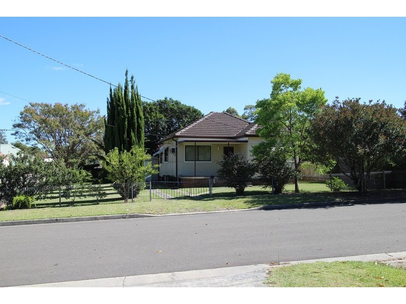 1 McLaren Street, Carramar NSW 2163