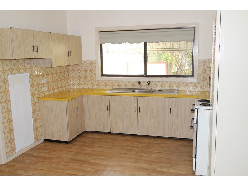 1 McLaren Street, Carramar NSW 2163