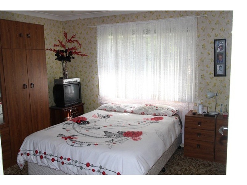 17 Donington Street, Georges Hall NSW 2198