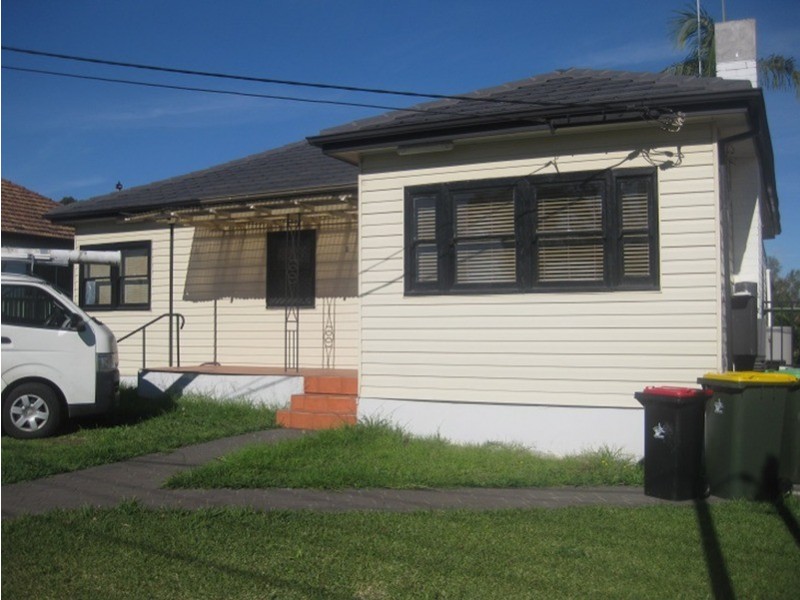 5 Virtue  Avenue, Condell Park NSW 2200