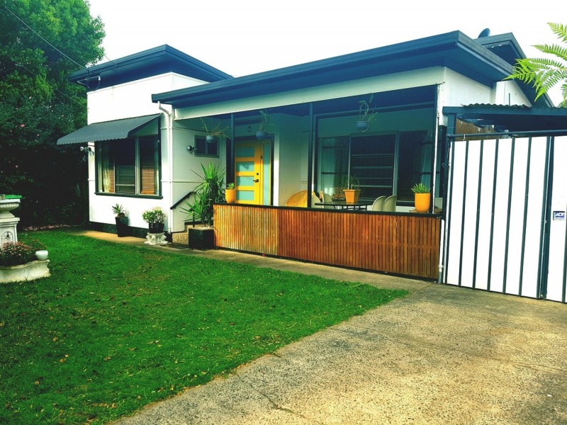 12 Tewinga Road, Birrong NSW 2143